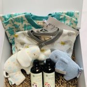 Baby hamper turquoise and neutral
